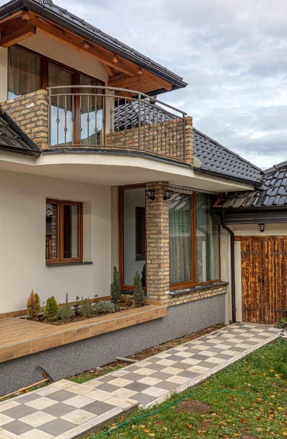 City Escape Luxury Villa Zuce Exterior foto